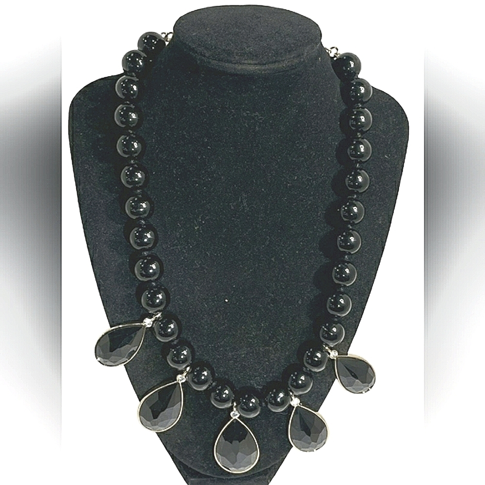 SOLD-KATE spade Black and Gold Crystal Accented Necklace - Picture 5 of 14
